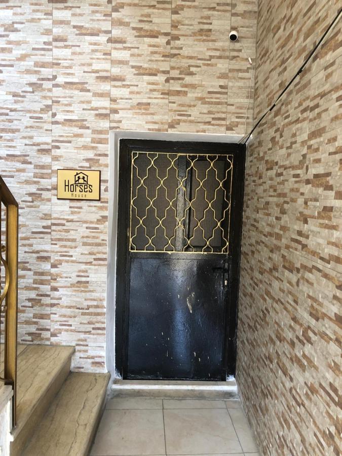 Horses House Daire Karak Dış mekan fotoğraf